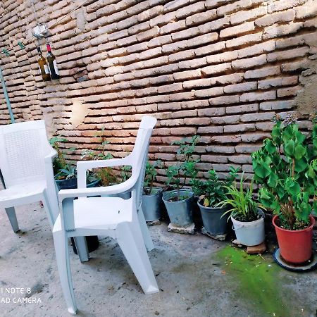 Rose House Hostel Tbilisi Exterior photo